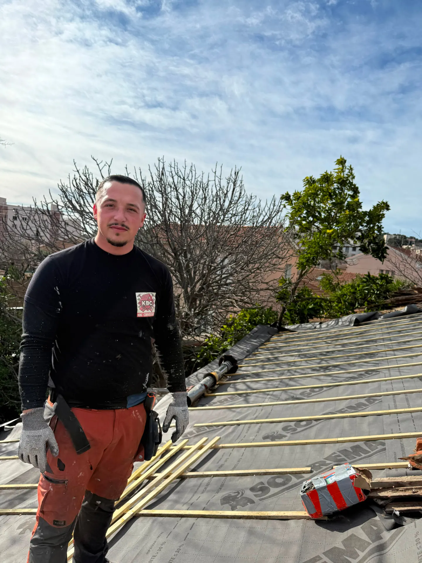Couvreur de Mennecy Couverture intervenant en urgence sur une toiture